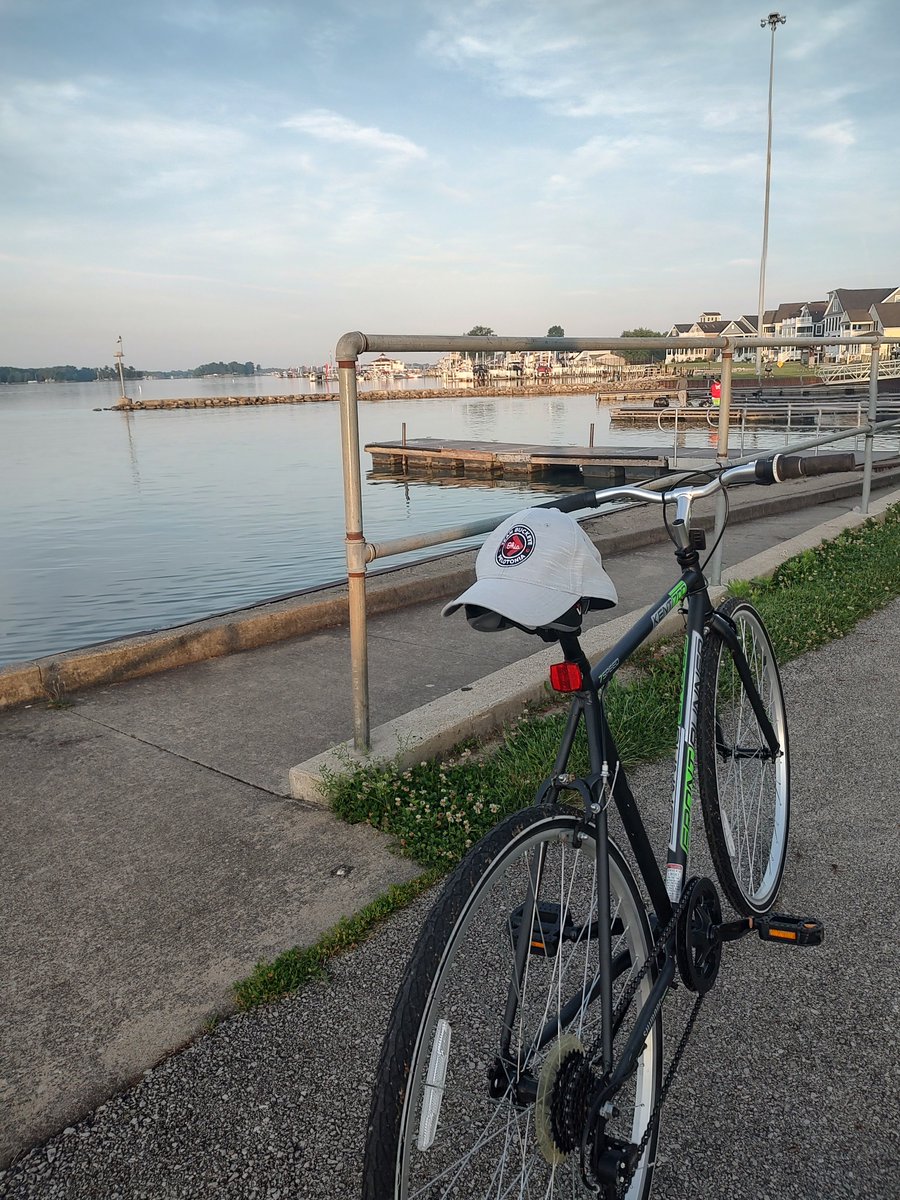 ToddRiley4's tweet photo. Great day for a ride to get ready for Pelotonia. My why of joining the event was the 30th anniv. of my dad's death from Multiple Myeloma and the 10th anniv. of the ride coincided. To Donate:  https://t.co/MFGlMWMabU. 100% of the proceeds go to the James for cancer research. https://t.co/iw3SRpewU5