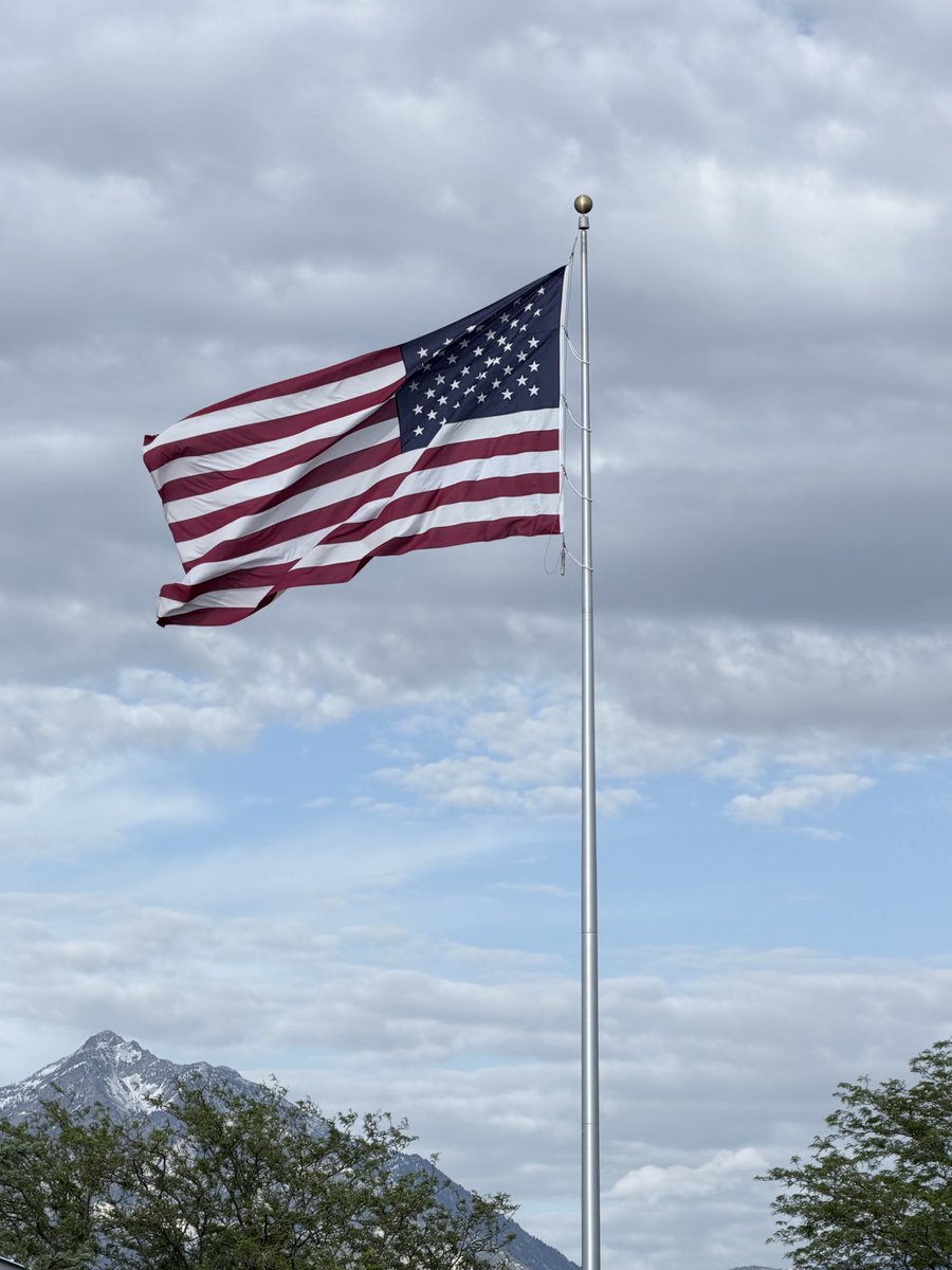 rsevan45's tweet photo. 🚨 States like CA are deliberately diluting every U.S. citizen’s vote and erasing all integrity from their elections.

Universal mail-ins, ballot harvesting, no ID, self-attested citizenship coupled with weeks of counting for no good reason produce unverifiable results.

This cannot be allowed to stand.
These challenges must be legally challenged and ruled on by the Supreme Court to enforce the Constitution’s one-citizen, one-vote guarantee. 
#SaveOurElections  @BasedMikeLee @HarmeetKDhillon @GOP @CivilRights @ScottPresler @EarlyVoteAction @houmanhemmati @TheKevinDalton @KevinKileyCA @SteveHiltonx @carldemaio @COSProject @RonDeSantis @DataRepublican