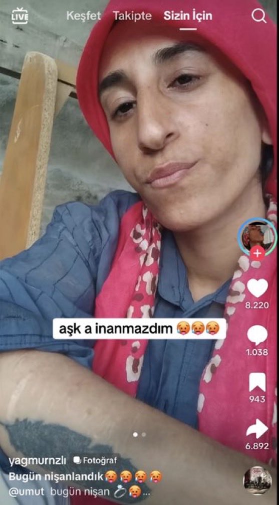 Seninozelin's tweet photo. Bu kız cidden nişanladı mı lütfen biri bana yapay zeka desin https://t.co/J5Fn2o32KB