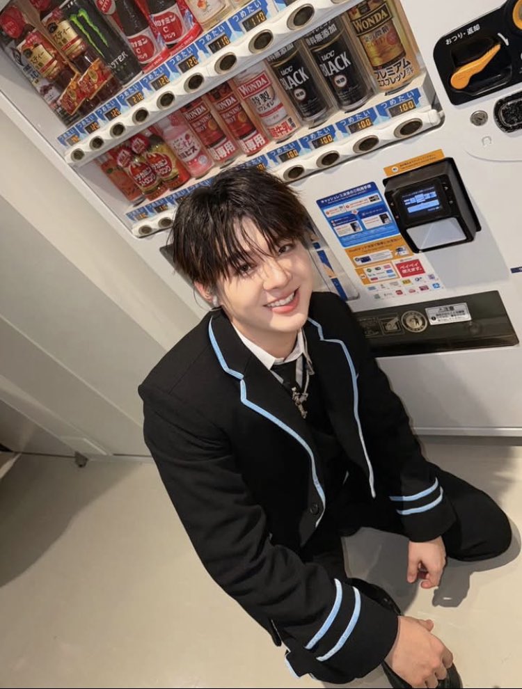 Juneon2130417's tweet photo. 今日のTiktok Liveは忘れられない思い出になりそうです✩.*˚
@Saint_sup去年の10月 ファンミーティングin OSAKAでプレゼント🎁したTシャツを着てくれてましたね·͜·♡ ようやく夢が叶いました💓
諦めてたからとても嬉しいです🌈
ありがとうございます✨🙏
#Saint_sup #MingEr https://t.co/xBUwRTUVd5