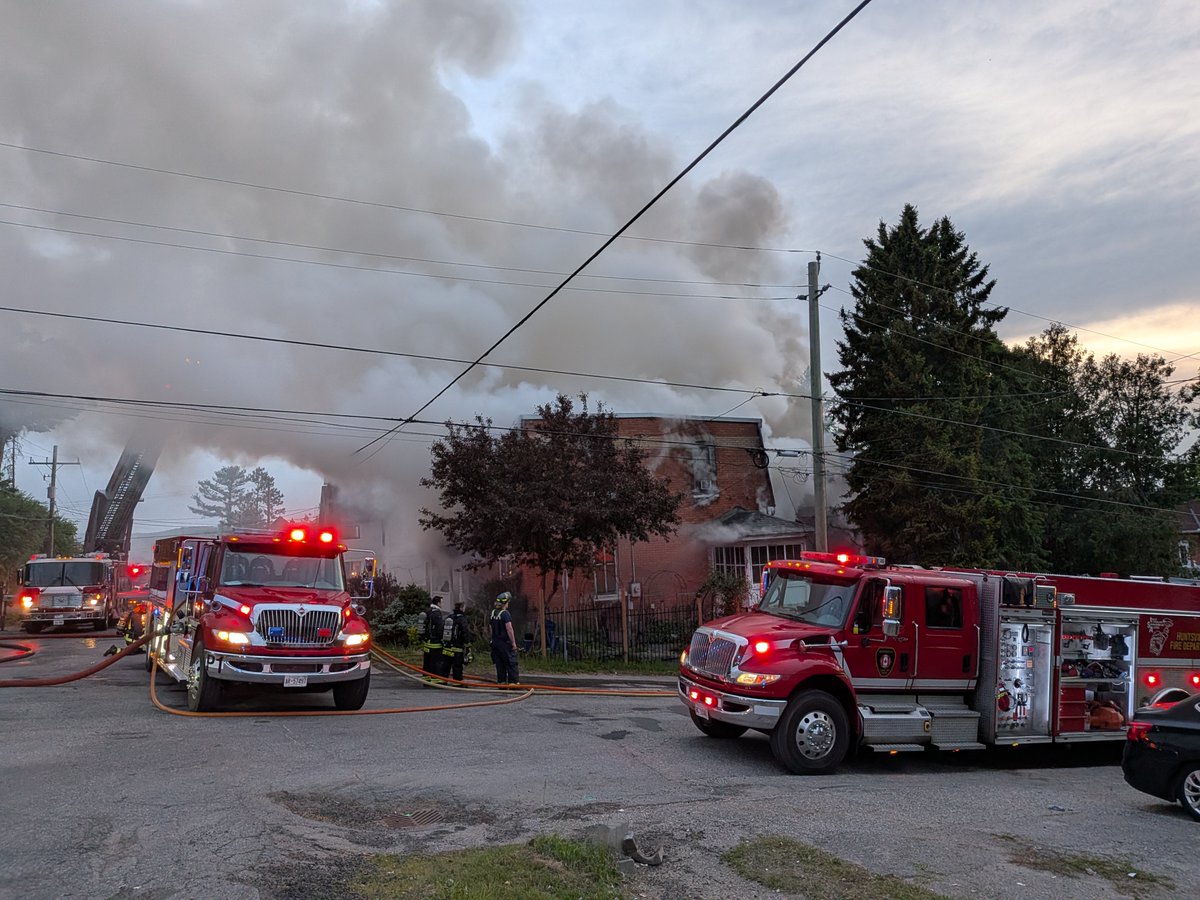 HLOBfire's tweet photo. 🚒 Media Release | Two Houses Destroyed by Fire on Minerva St W

📃 Read the full release: https://t.co/vGSPQmt0uC https://t.co/7LtS9Kll05