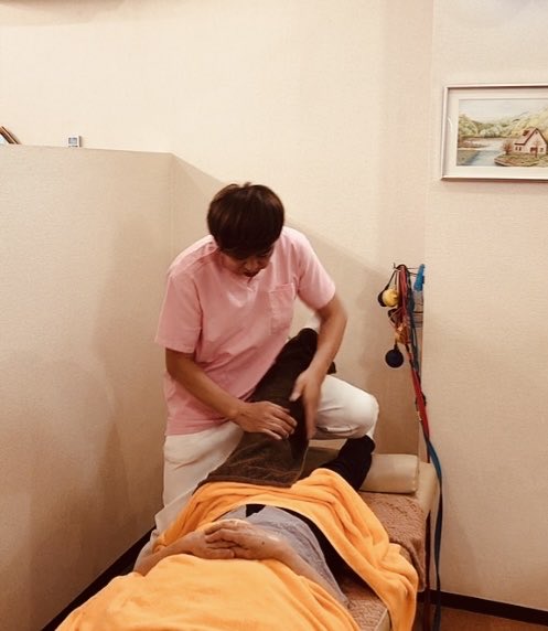 shingolfer's tweet photo. 本日の業務終了☑️

無事に一日終了やっ😌

気温差が大きいせいか、
首・肩・腰の不調を訴える方が多かったなぁ🙄

明日もコツコツ頑張ります💪

それでは帰って🍺 https://t.co/r2xdNkL2BX