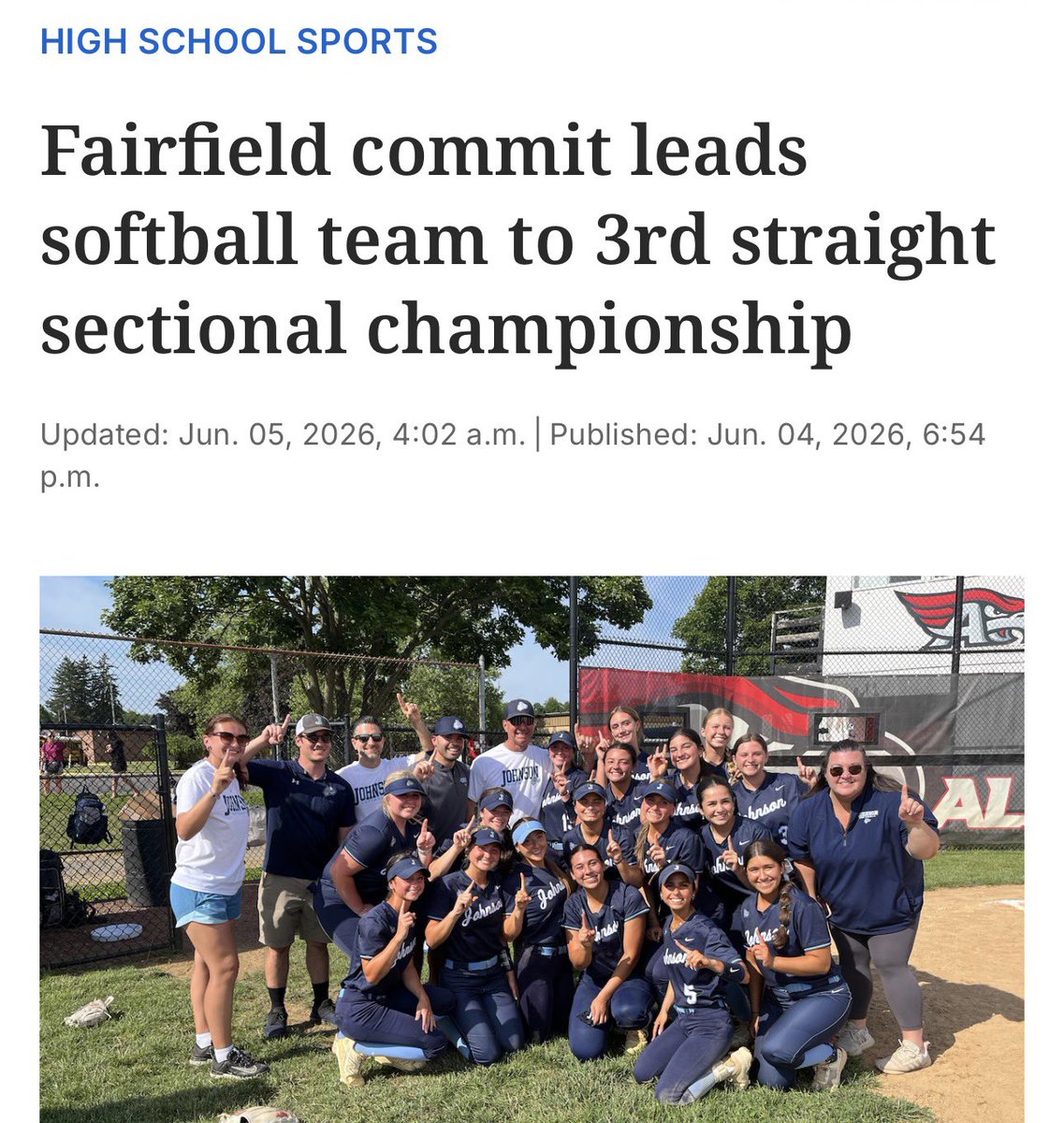 BatbustersHaas's tweet photo. NJ Batbusters @CasConforti2027 pitches her team to a Sectional Championship for a 3-peat! Way to go Cassie! @StagsSoftball @julieannsb https://t.co/aJlHO69Us3