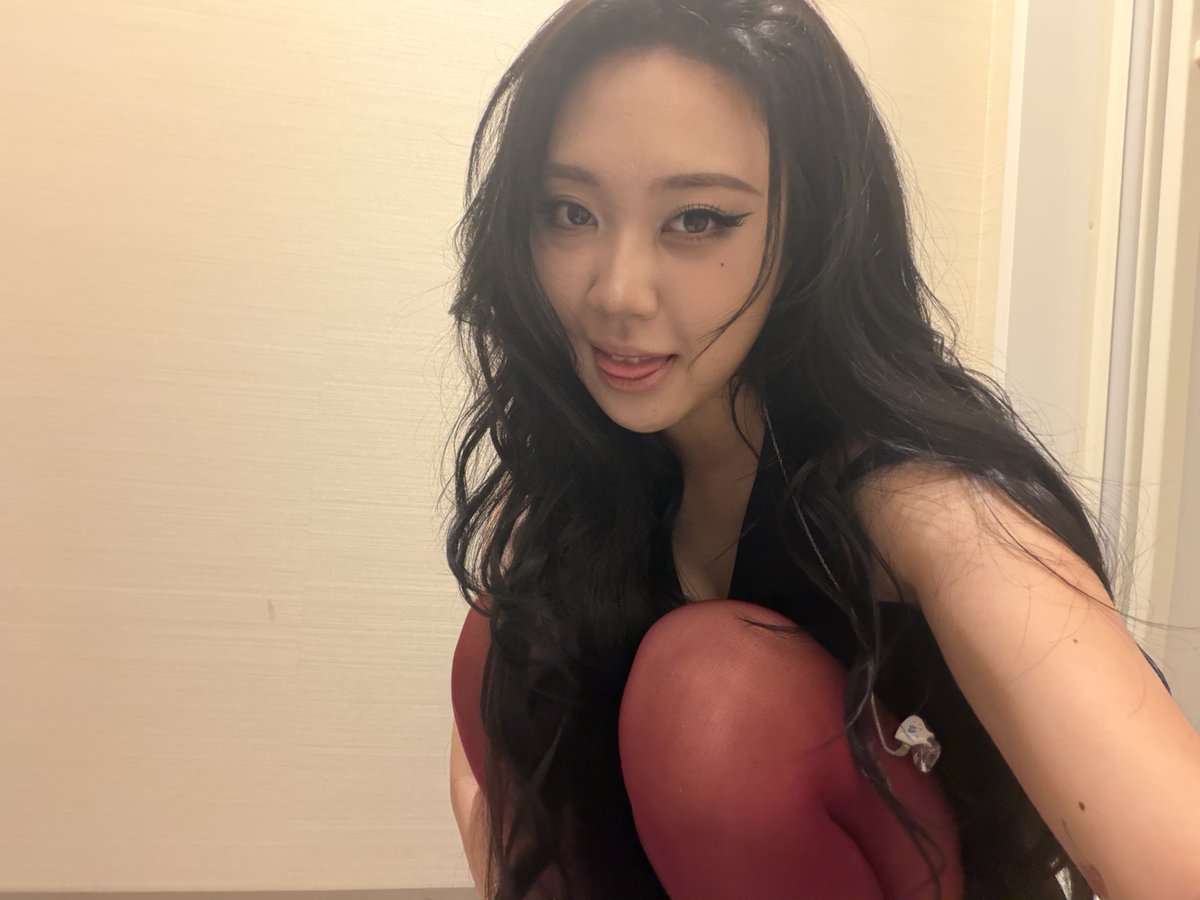 youngjijourney_'s tweet photo. Youngji update 🫧😻
5/6—10.03pm Jst

📸
"I rly took so many photos today, can you help me pick some to post on Insta?" https://t.co/ib9AsFn3nd