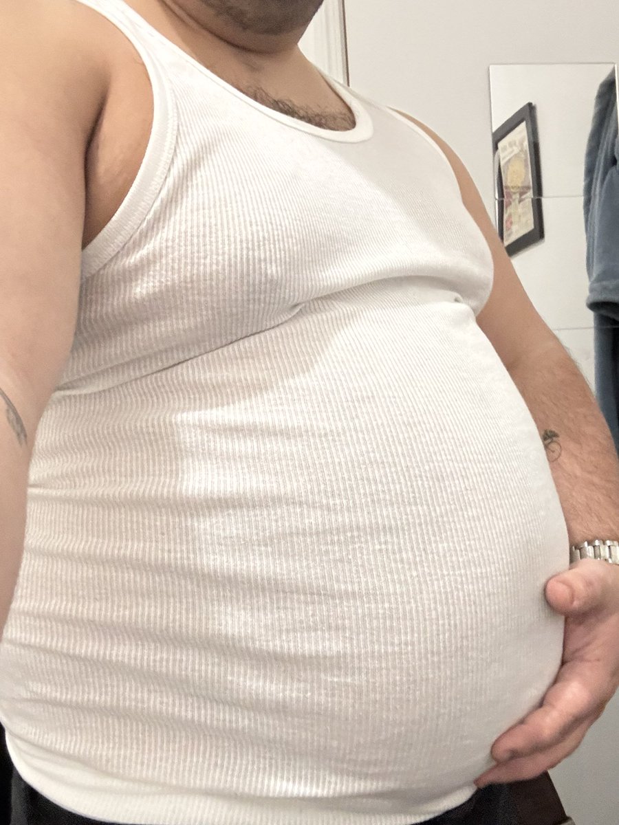 sarahjporker's tweet photo. wait it’s #fatboyfriday omgggg🥰✨💖🎉 https://t.co/oFRgnTRobr