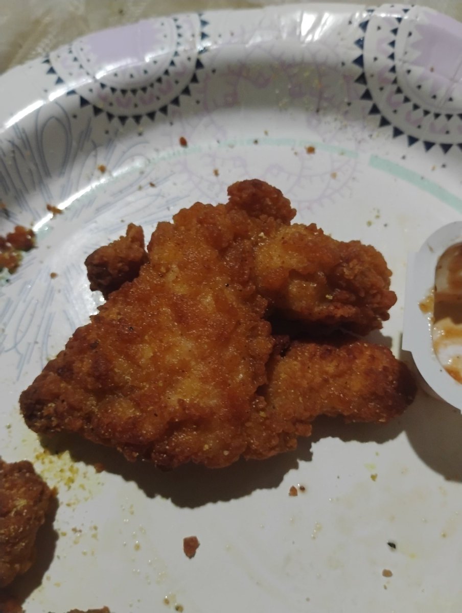 Ass_Cube69's tweet photo. Intriguingly shaped chicken tender https://t.co/X6Cr1Ey82n