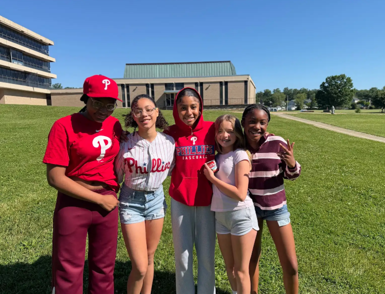 Abington_Middle's tweet photo. The Stingrays showed their Phillies pride for their June team activity! Students participated in a spirit wear contest during Advisory and were able to watch the Phillies game together in the afternoon. Congratulations to Mrs. Barrett's advisory for winning the spirit contest! https://t.co/BtMAjImoJk