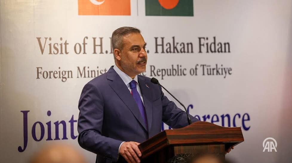 znsoe23's tweet photo. Turkish Foreign Minister @HakanFidan  said Türkiye is working in coordination with neighboring countries and international organizations to achieve a permanent and just solution to the Rohingya crisis. 

We, the Rohingya deeply appreciate Türkiye's relentless efforts and unwavering support for our community over many decades..

Speaking at a joint press conference with Ban.gladeshi Foreign Minister Khalilur Rahman in Dhaka, Fidan also said Türkiye is striving to keep the issue on the international agenda https://t.co/BA0zyeA8Xq