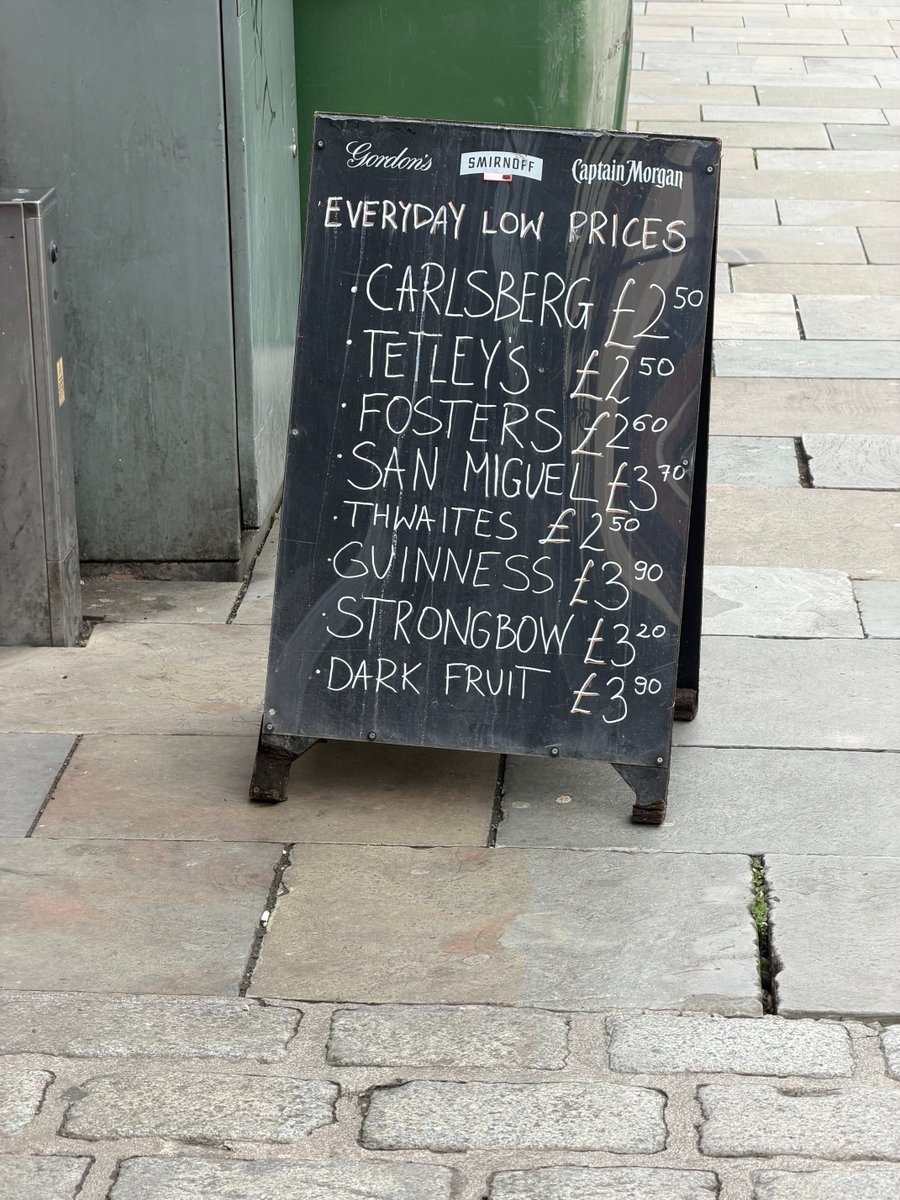 martin_welsh2's tweet photo. Had appointment in Bolton, why can’t other pubs do these prices? Hence to say had to try it 🤪🤪👍😂😂😂the Swan: barrister https://t.co/M92LCqQfGo