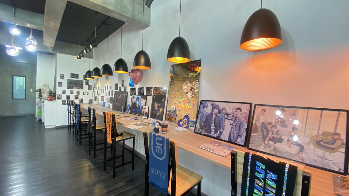 G_SL287's tweet photo. คาเฟ่ #CNBLUE มีถึงวันที่10 มิย นะคะ ใครว่างๆ มาแวะได้น้าาา @ sophia's cafe

🚩 https://t.co/TCIgH0xclH

 #CNBLUE3LOGYinBKK #CNBLUEinBKK #3LOGYinBKK https://t.co/iEw9jjNwpU