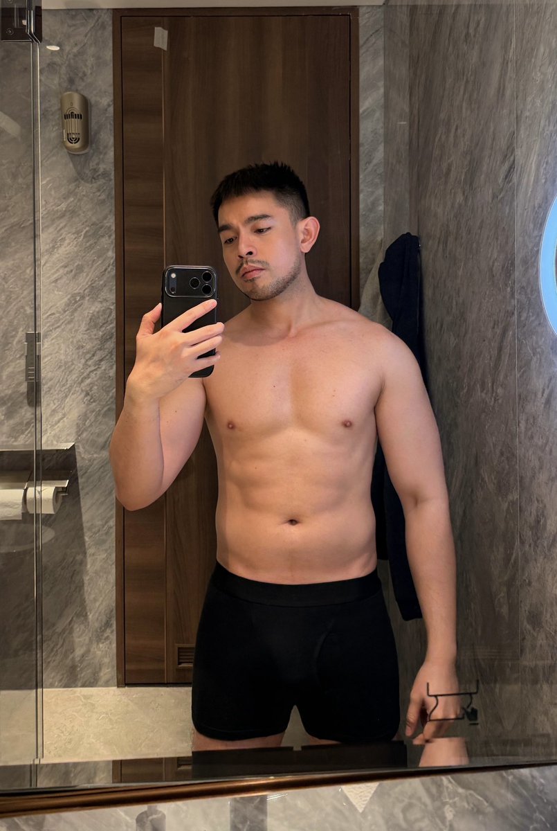 kctngln's tweet photo. 📍Singapore https://t.co/3YEHL7oPJg