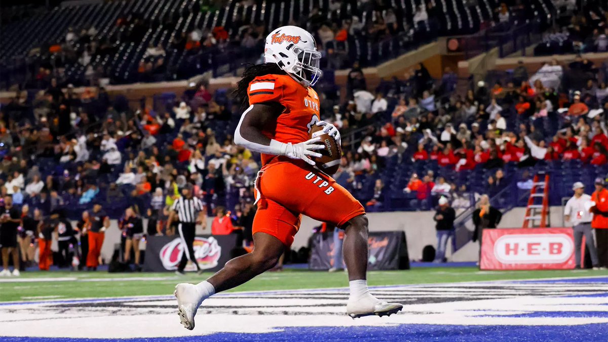 BraxtonBaker15's tweet photo. Luke 1:37
Extremely grateful to have received an offer from UTPB, and announce my commitment to the Falcons!!!#GoFalcons #JOY 
@CoachSoftley 
@UTPBFootball https://t.co/RGuiBgXXi2