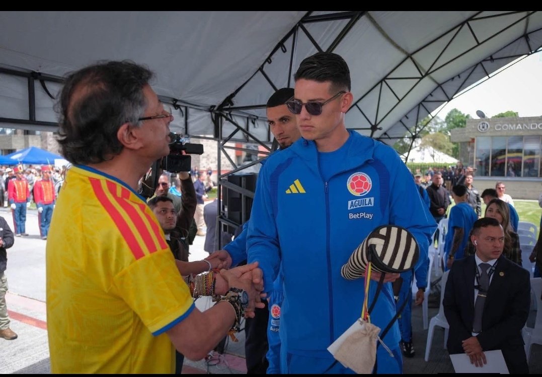 James Rodriguez ES COLOMBIA Es la Colombia que despertó de la pesadilla del  gobierno de Gustavo Petro Es la Colombia cansada de tanta CORRUPCION,  nepotismo y abuso de poder La Colombia que