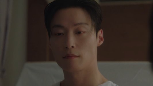 dramacoKR's tweet photo. #MyRoyalNemesis Episode 9

Seori: Di mimpi itu kamu siapa?
Segye: Orang-orang panggil aku Daegun Jaga. Kayaknya keluarga kerajaan gitu sih.
Seori: Gimana perasaan dia sama cewe yang ada di mimpimu itu?
Segye: Dia...
Seori: (dalam hati) pasti benci
Segye: Dia cinta banget. Cinta mati sama cewe itu.

Uwaaaa finally! Seori tau gimana perasaan Daegun jaga ke Danshim 😭