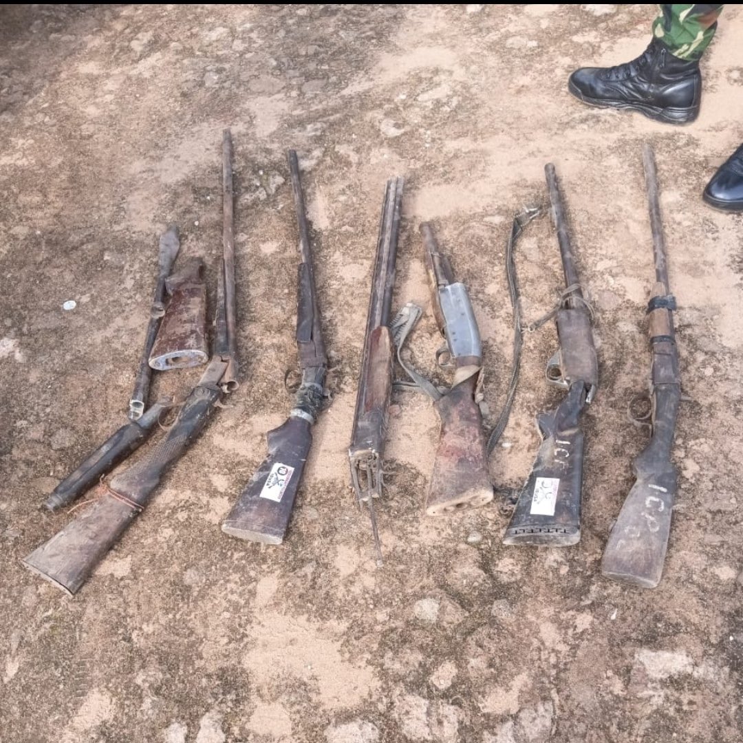 HQNigerianArmy's tweet photo. TROOPS RECOVER ARMS AND MOTORCYCLES IN SWIFT RAID OPERATION

In an effort to rid Delta State from criminal elements, troops of Headquarters 63 Brigade/Sector 1 Joint Task Force, South South Operation DELTA SAFE recovered  seven rifles and two motorcycles during a raid operation at Ibusa in Oshimili North Local Government Area of Delta State. 

The operation was conducted on 4 June 2026, while acting on credible intelligence. The arms and motorcycles were discovered in an abandoned police station within Ibusa community.

The Commander, 63 Brigade, Brigadier General Moronfolu Abdulmoshood Shonibare, commended the troops for their resilience and professionalism. He charged them to sustain the current operational tempo and maintain relentless pressure on criminal elements.

Therefore, he reiterated on the formation’s unwavering commitment to denying criminals freedom of action in the area and warned individuals and groups harbouring arms or engaging in criminal activities will  face the full wrath of the law.

ILIYASU BAWA-RIJAU
Captain
Acting Assistant Director, Army Public Relations
63 Brigade, Nigerian Army
Asaba
5 June 2026