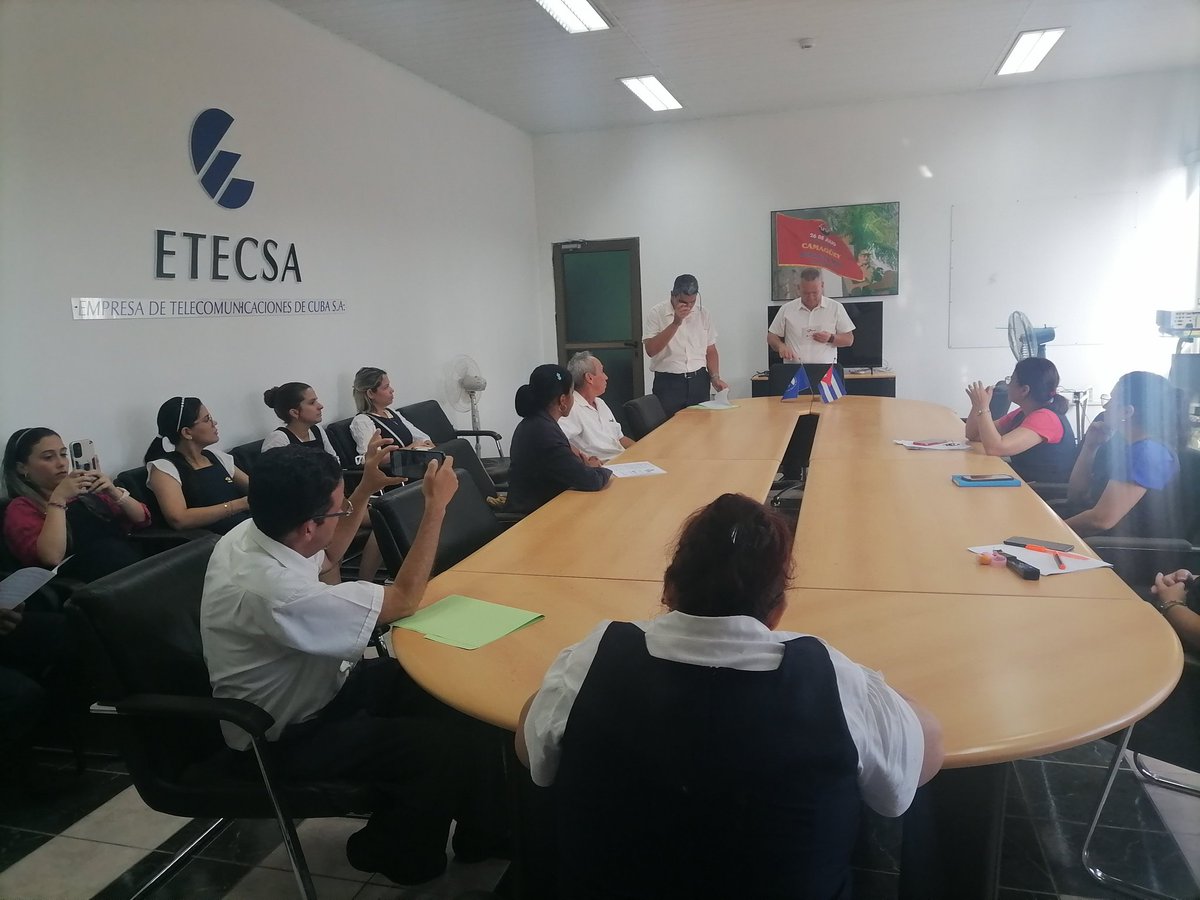 JoanFonseca78's tweet photo. Realizado en @ETECSA_Cuba #Camagüey el evento de base del Forum por la innovación. Más de 25 ponencias presentadas con soluciones para el incremento de la calidad de los servicios. 
#EtecsaConCuba https://t.co/yGKT85bP9s