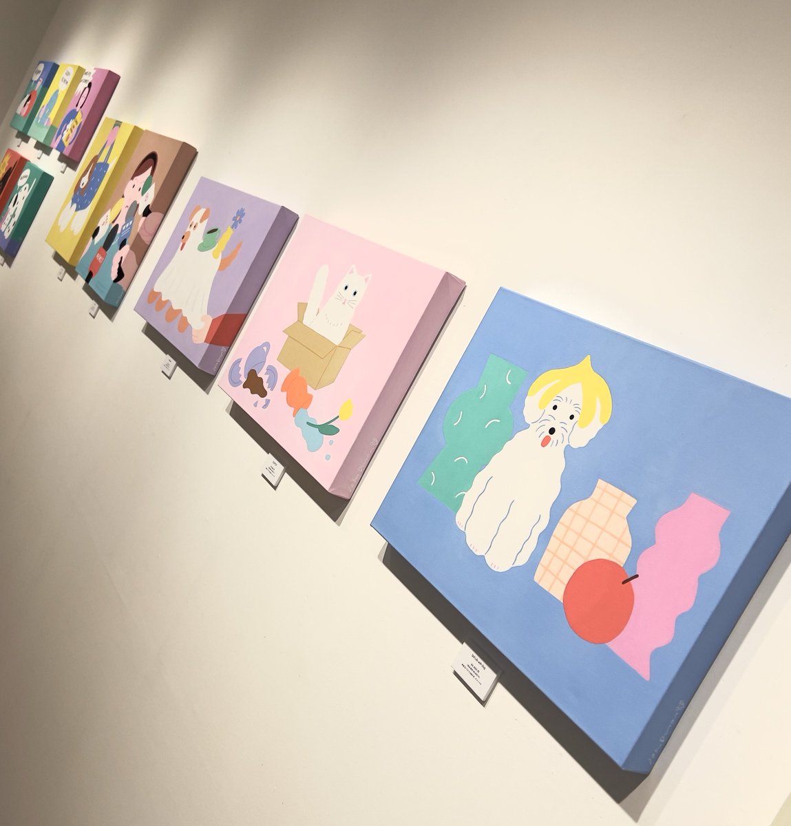 58rice's tweet photo. John Danonさんの
個展「TOOON!」へ

とても素敵すぎました。
オシャレでユーモア。
デザインセンスも
ドストライクでした🫶

初めまして、なのに
たくさんお話ししてくださったのが
嬉しすぎました…
ありがとうございます🫶

グッズ最高に可愛い…🫶 https://t.co/h5SjDy7iAV