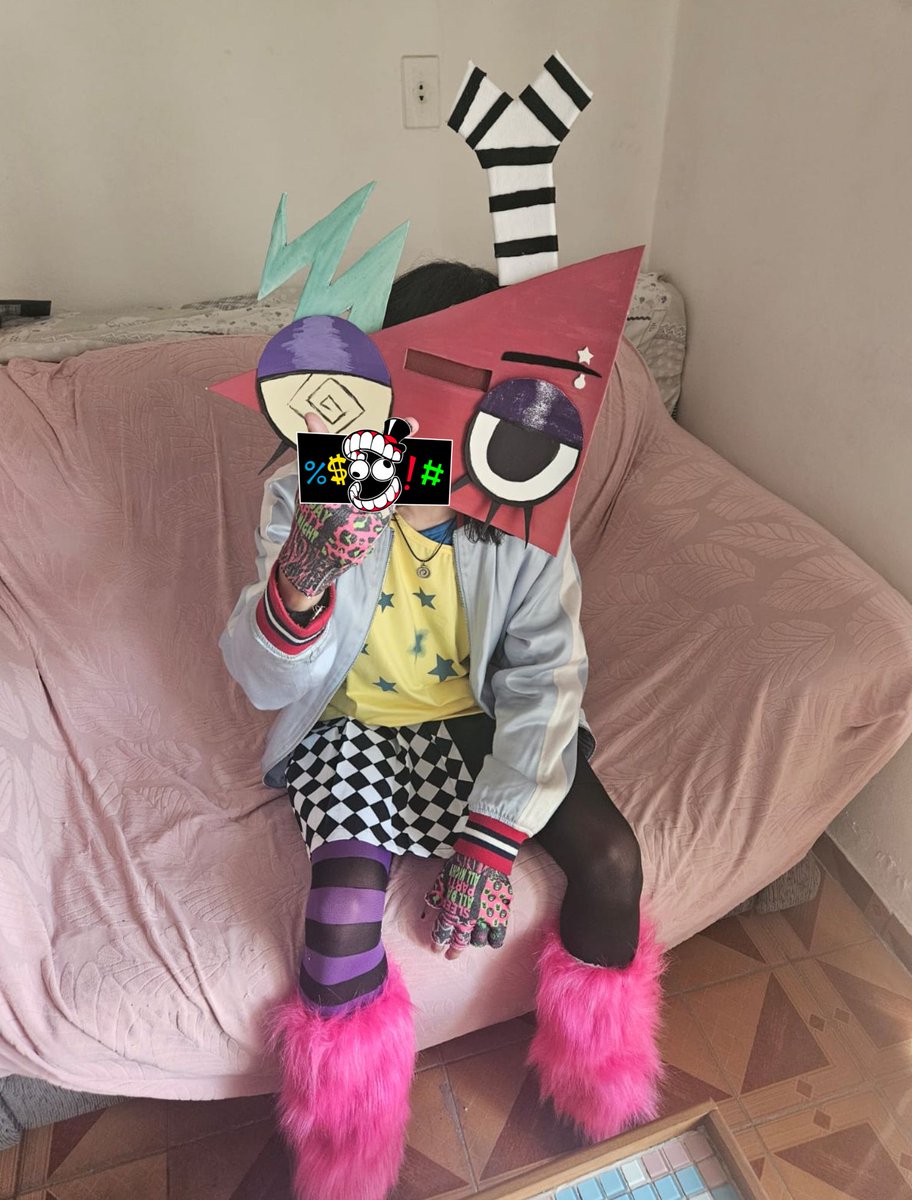 nuventristonha's tweet photo. Um pouco mais do meu cosplay de zooble 😊 (meu amorzinho @AnaBananyo que me ajudou ❤️
.
Censura do caine habilitado...
#TADC #zooble https://t.co/x8qCWdQlH1