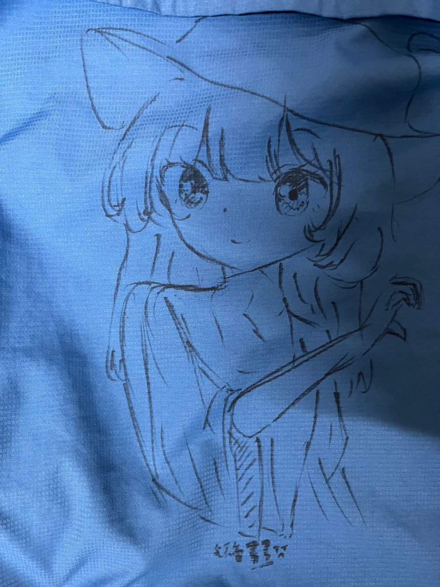 CIJ_chu's tweet photo. 因為要畢業了，所以@Yon_of_sub 讓我在他的外套上繪畫，但手是真的難畫，還不能改😢
#洩矢諏訪子 https://t.co/rYZVobisoA