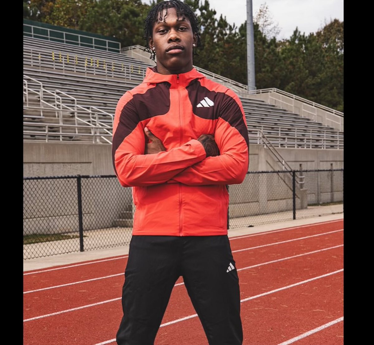 chris_hummer's tweet photo. Georgia track athlete Maurice Gleaton Jr. is in the portal &amp; is looking for a school he can run track &amp; play football, a source tells @247Sports.

Gleaton ran a 9.82-second 100 last year.

Has visited Arkansas, is at Tennessee today &amp; Texas next week.

https://t.co/vXZRRKcuJQ https://t.co/m67BajKqur