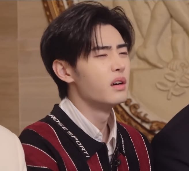 pvrkice's tweet photo. @juhoonxim @jakcsimh @erdwardst oh ini si edan edan itu? https://t.co/twXA1XdMHM