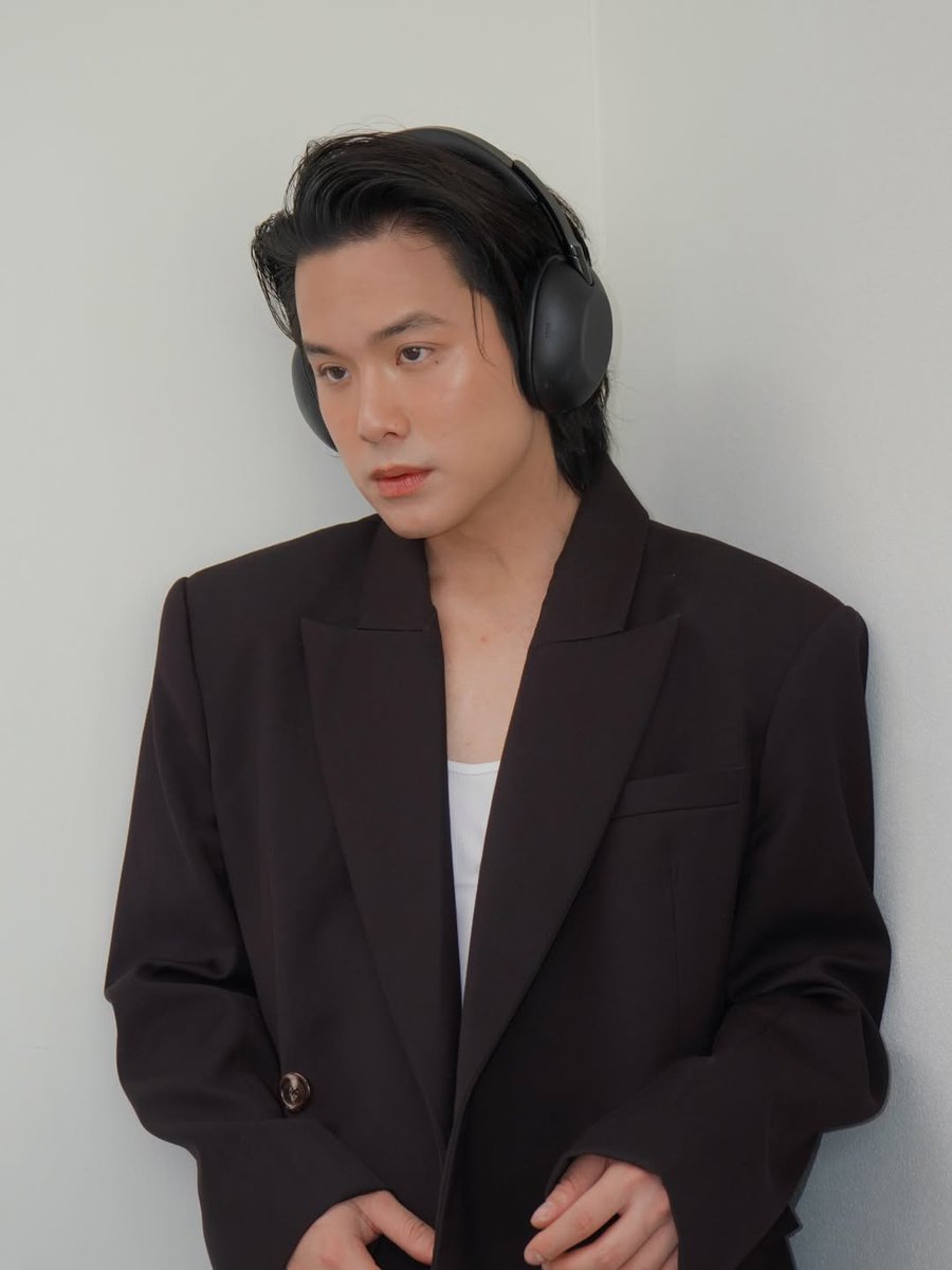 JMJFans's tweet photo. คนหล่อ &amp; หูฟังดี ๆ
📍https://t.co/ZC5MontOGq
#JamyJamess
#Sony #1000XTHECOLLEXION #MasterTheArtOfListening https://t.co/bZb54yo8Qe