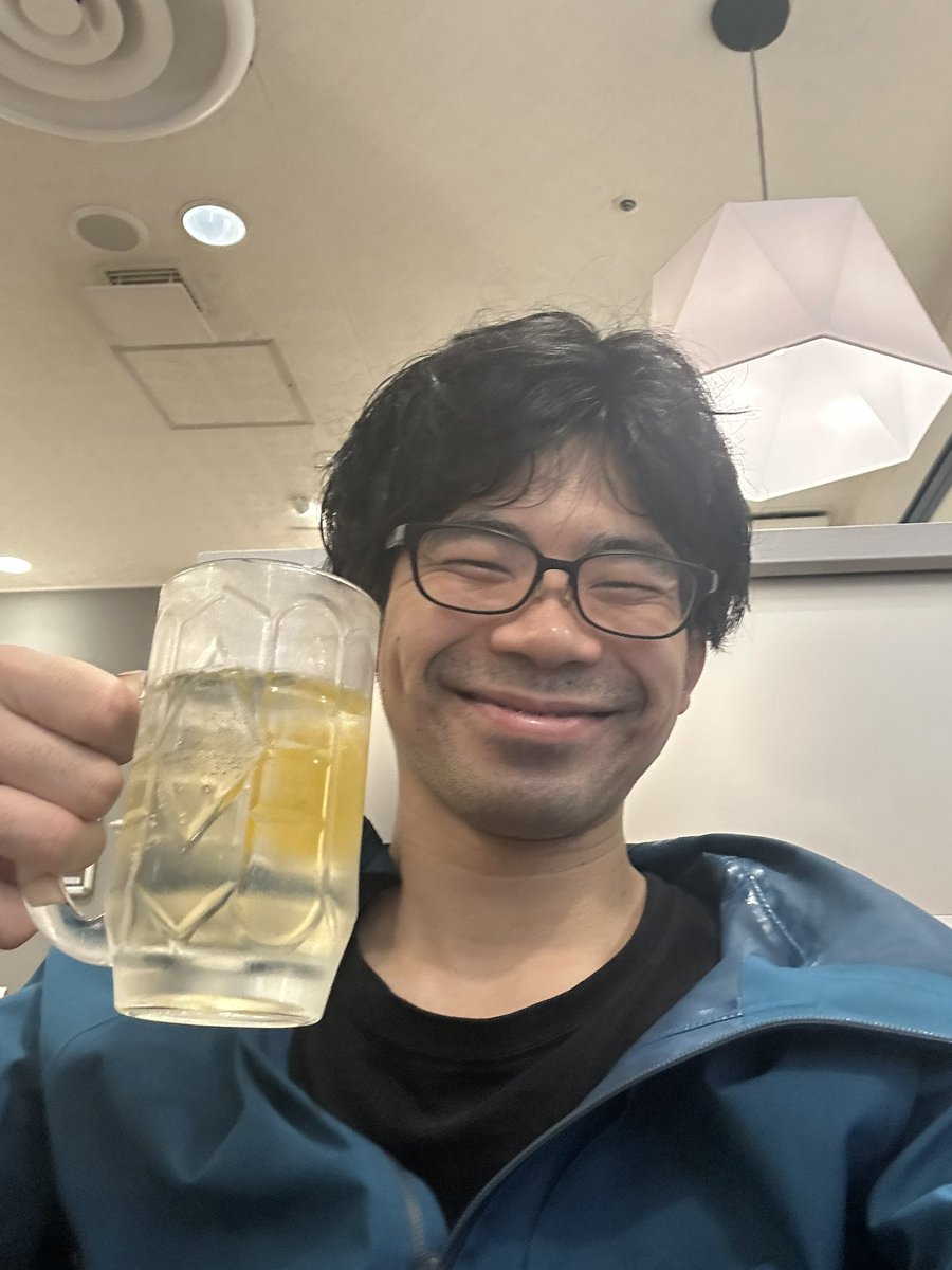 Otachida's tweet photo. 飲むよ、ハイボール https://t.co/kyXrlZOYwi