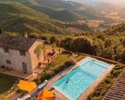 QuietLifeVibes's tweet photo. Summer afternoons up in the hills. Yummy wood-fired cooking by the refreshing pool with nowhere to look but the peaks. 🏔️🪵✨
​
📷 Credit to the owner / Unknown (Please DM for credit or removal) https://t.co/94xWaozUqv
