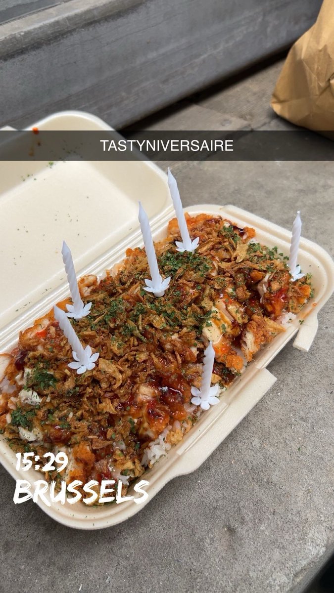 tyschh1's tweet photo. REGARDEZ MON TASTYNIVERSAIRE https://t.co/QtWeP6FeAX