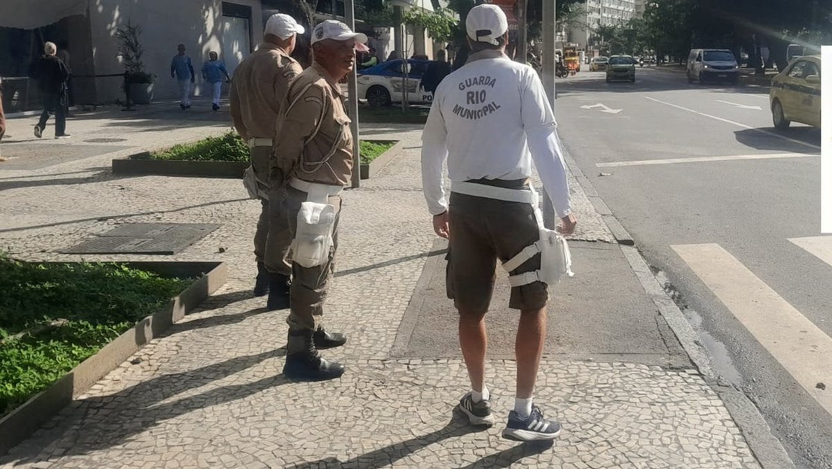 GMRio's tweet photo. Operação Trânsito Seguro, nesta sexta-feira, dia 05, em Botafogo, na Zona Sul da cidade. https://t.co/ZEA6yZ3yba