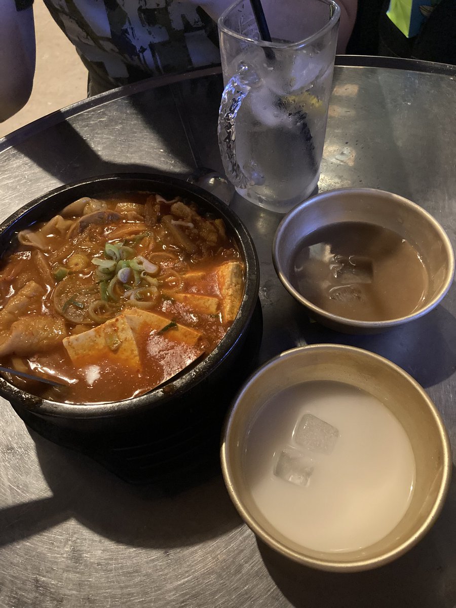 chimmdae's tweet photo. 나도 살자 좀 https://t.co/YWVw8q3Ocm