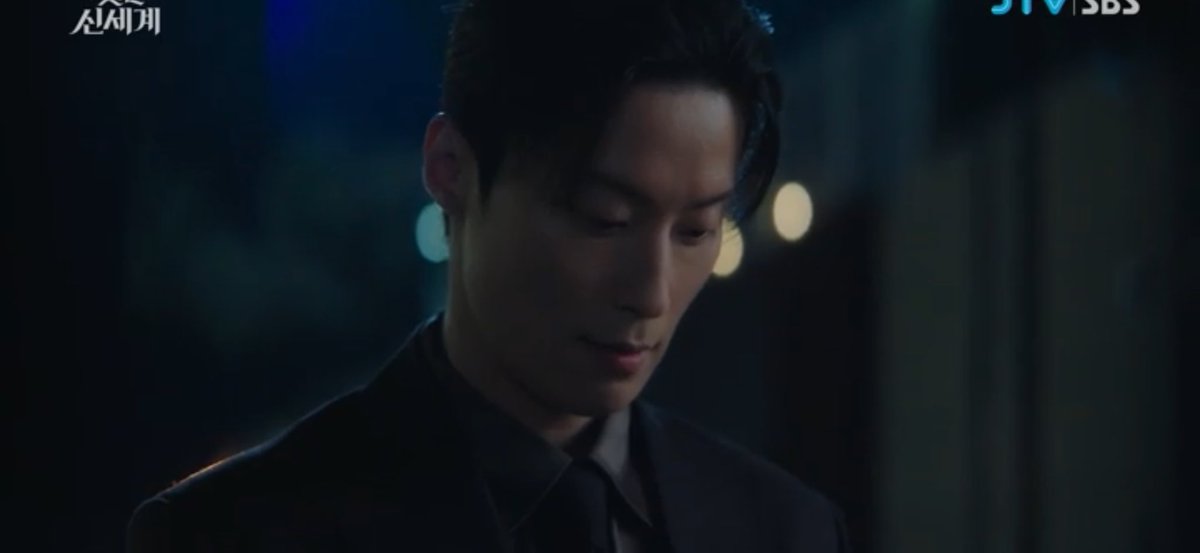 shanxeditss's tweet photo. mun do is making him believe that seo ri was working for him?!!!! 

#myroyalnemesis #myroyalnemesisep9 https://t.co/HH7BYPww4e