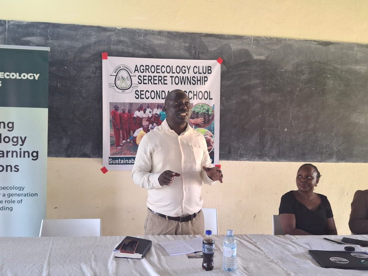 ESAFFUG's tweet photo. In his remarks, Okaso Okedi Cyprian, the District Inspector of Schools-Serere, who officiated at the launch encouraged learners to actively participate in #AgroecologyClub activities and to cascade knowledge on the need to transition to agroecology for sustainable food systems within the communities where they live.

“It is important to be in these clubs because you will acquire interpersonal skills, personal skills, and lifelong skills. When you write about agroecology, let people see how your poem is relating to climate-smart agriculture and the changes taking place in your community. Transfer the skills you gain here to your home, your village, and your community"- he noted

#YouthInAgroecology
#FundAgroecology