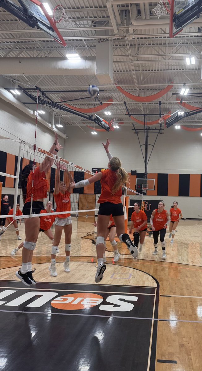 GoCamelsVB's tweet photo. This time last year ➡️ we were prepping for Europe! ✈️🏐

#cuvb #rollhumps #europe2025 https://t.co/DMxtKpKnxo