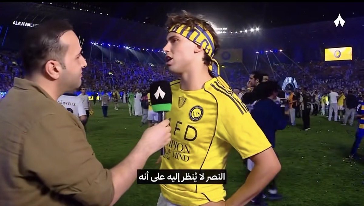 3zze0's tweet photo. @0_b6y مافي مشكلة خل بصدقك ونقول انه فعلاً قال الكلام ذا ! بس ياخي ما جا بوسط ملعبي وقال عنادينا انه صغير https://t.co/mtf7JlIGxr