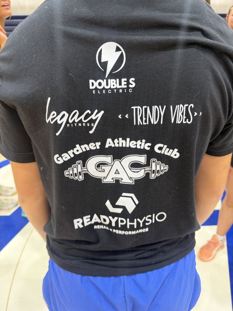 GEHSgirlsbball's tweet photo. We’re so thankful for our camp sponsors who helped with shirts this year! We appreciate your generosity and support!!! 💙🏀🤘 https://t.co/VfWycoYAf3