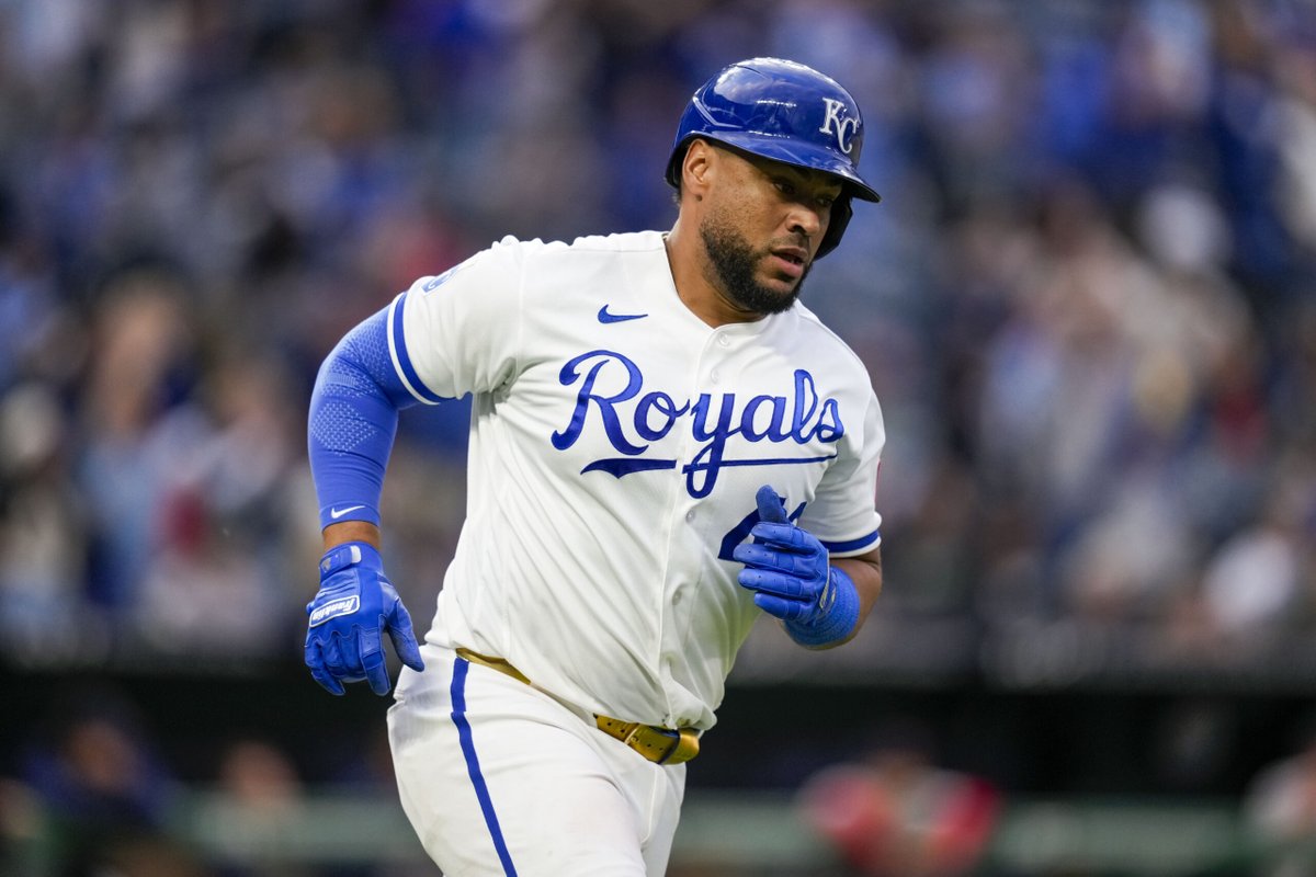 mlbtraderumors's tweet photo. Elias Díaz Elects Free Agency https://t.co/OFtFgj0Fr6 https://t.co/3TAxA0ajzD