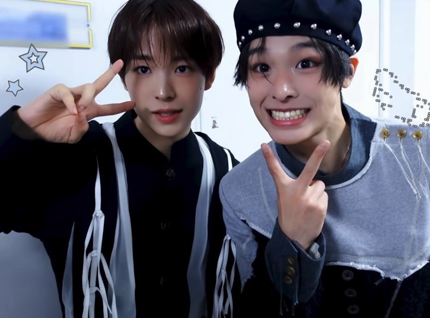 kurixyushi's tweet photo. ❤️🩵❤️🩵❤️🩵❤️🩵 결혼해라제발 https://t.co/Y9Ao18nUbh