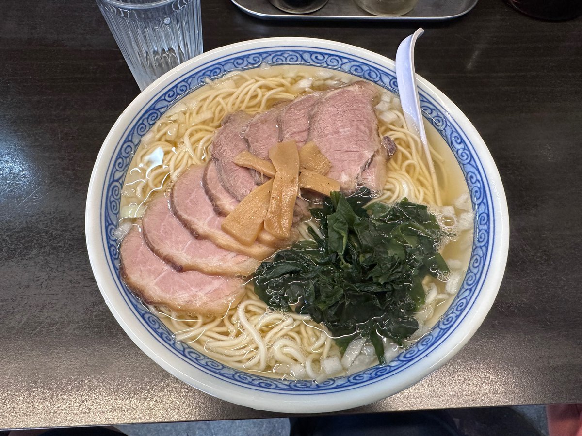 rinkei90's tweet photo. セミドライじゃキツい。暑すぎて首元から水入れてしまって動けなくなって終わった。
今日は初めて花水ラオシャンに行って、美味しかった。 https://t.co/oHZjdUJXVF