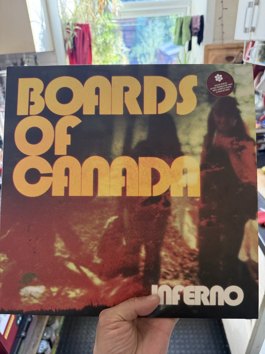 PVVSheff's tweet photo. What a great album. 13 years well worth the wait  #BoardsofCanada https://t.co/6IOlr8qf1H