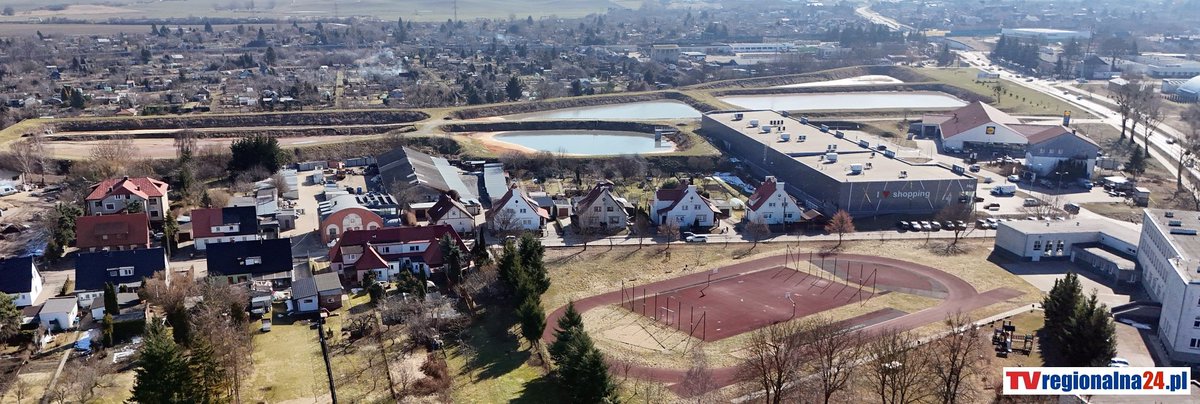 tvmalbork's tweet photo. Skąd bierze się nieprzyjemny zapach w Malborku? Cukrownia wyjaśnia przyczyny problemu
#cukier #polskicukier #cukrownia #malbork
Zobacz całość: https://t.co/4jLbqkkKja https://t.co/OpSRIRPANe