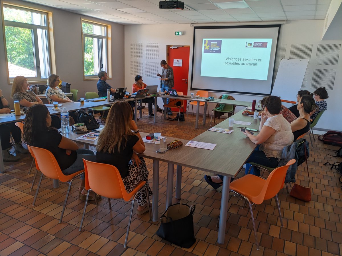 SNUipp04's tweet photo. Excellent stage animé par Ludivine Debacq de la FSU04 sur les Violences Sexistes et Sexuelles (VSS) au travail : les identifier, les prévenir et lutter contre !!

Merci aux participant-es !
Article à venir https://t.co/Z86OV4g8HK