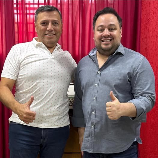 notipolitica26's tweet photo. La jueza Rosarito Montanía ratificó la prisión preventiva de Roberto Cubilla Sanabria, integrante del equipo político de Hugo Farías.

📌 La defensa ofreció una fianza cercana a G. 9 mil millones, pero la Justicia rechazó el pedido de arresto domiciliario.

#Paraguay #PolíticaPy https://t.co/D4c7lAZght