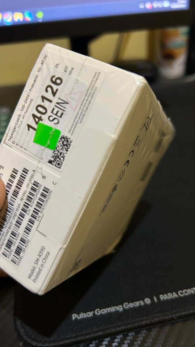 rinforone's tweet photo. wts smartwatch galaxy fit 3 segel, 600k dom jogja https://t.co/j53O0qRF5J