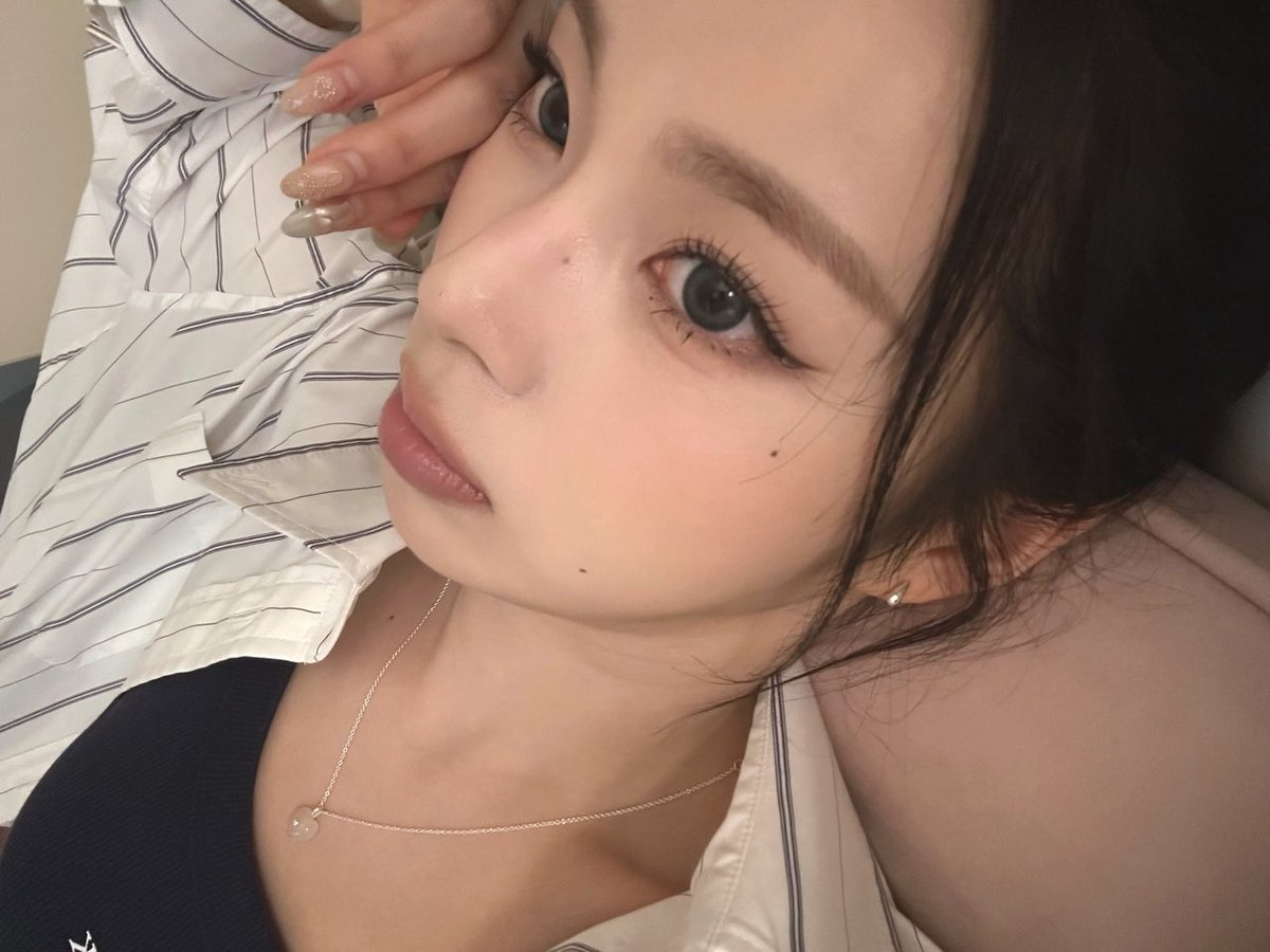 Duu526's tweet photo. 묘, Pretty 묘, Pretty 묘
조금도 망설일 것 없죠
난 Beautiful 묘, Beautiful 묘
Beautiful ye ye ye ye https://t.co/oqNrUENqp2
