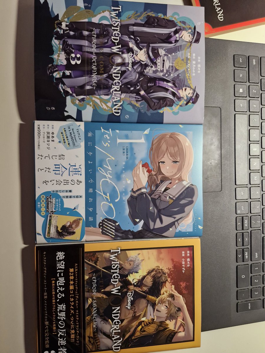 _CraCoon_'s tweet photo. Me after basically saying I hate riddle (I bought him cuz hes too cute)

My cdjapan haul (wallet is wailing) https://t.co/us9ZGZgMHI
