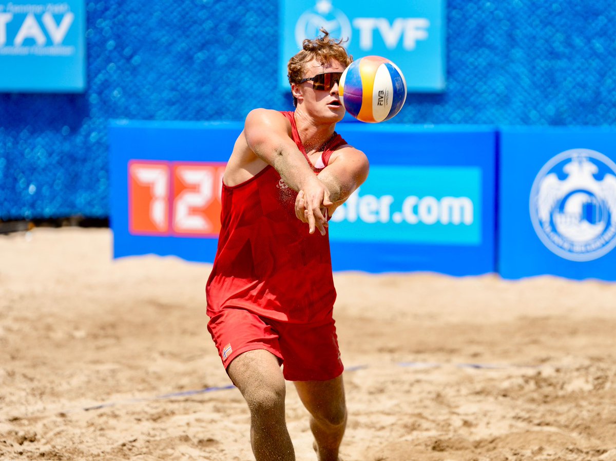 ALANYABLD's tweet photo. Avrupa Voleybol Konfederasyonu (CEV) tarafından düzenlenen ve Avrupa’nın en önemli plaj voleybolu organizasyonları arasında yer alan CEV Plaj Voleybolu Milletler Kupası Alanya Uluslararası Plaj Sporları Merkezi’nde başladı.

Erkekler ve kadınlarda toplam dört ayrı grubun mücadele ettiği ve 3 gün sürecek turnuva ilk günden zorlu mücadelelere sahne oldu. Tüm sporseverleri hafta sonu boyunca sürecek kıyasıya mücadelelere şahit olmaya davet ediyoruz.

Ayrıntılar: https://t.co/lrhP4YaJSz