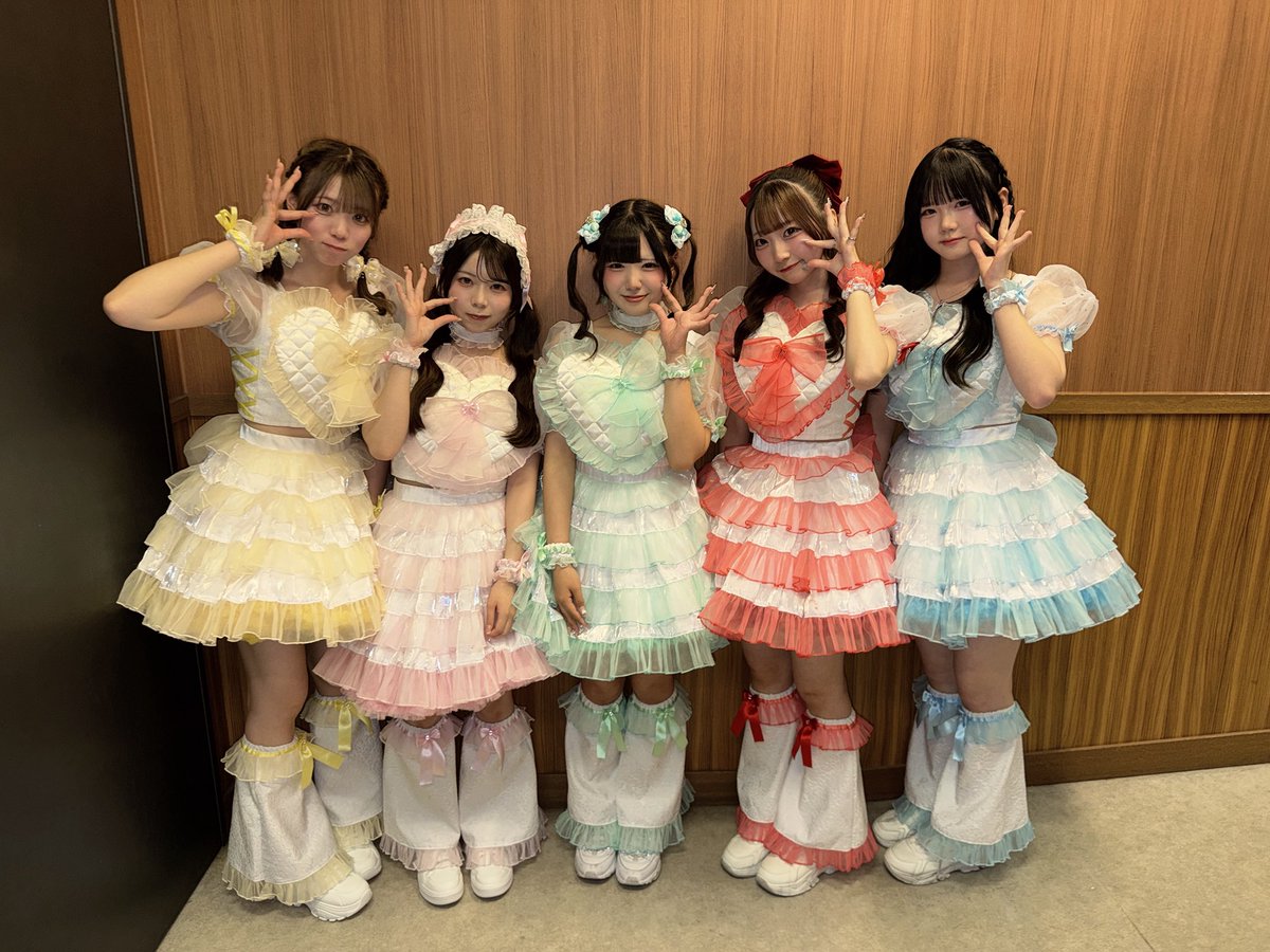 HF_Fleur's tweet photo. ASOBINEXTUNE
ありがとうございました🤍

可愛いFleurはいかがでしたか？

明日はこちら！
📍梅田BANGBOO
🔗https://t.co/80UtHdM3hw
🎁優先:囲み写メ
🎤14:25-14:40
📷14:45-15:45

おまちしております🪽⊹₊ ˚.⋆ https://t.co/pfFLCFphVV