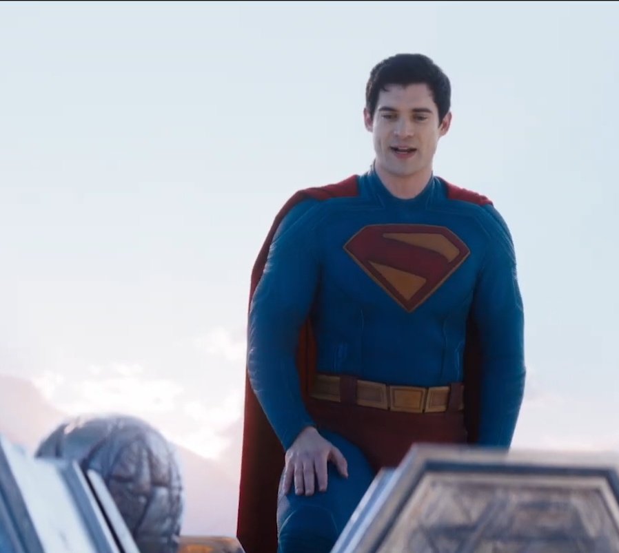 leorrow's tweet photo. O Krypto desde o primeiro momento em que conheceu o Clark implicando com ele kkkkkkkkk https://t.co/AMa3ygigqe