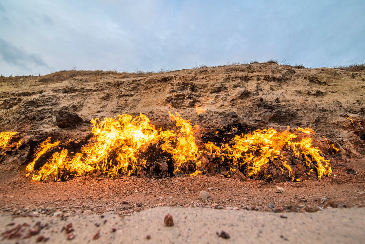 nbtsviaggi's tweet photo. 🇦🇿 Lo sapevi che l'Azerbaigian è conosciuto come la "Terra del Fuoco"?

Fiamme naturali che ardono da secoli, tradizioni zoroastriane e città carovaniere lungo la Via della Seta raccontano un Paese sorprendente.

Scoprilo nel nostro Tour Azerbaigian.

🔗 https://t.co/k83SKpc95f https://t.co/BwLuEV74X6